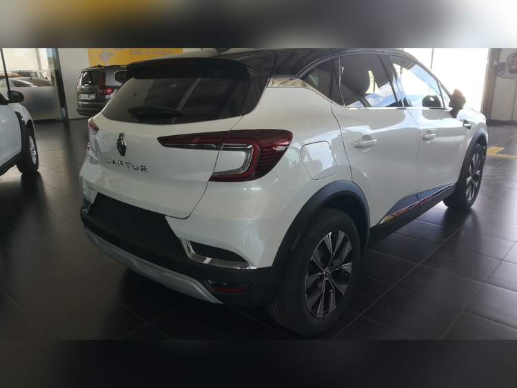 Renault Captur TECHNO TCE 140CV MILD HIBRID foto 6