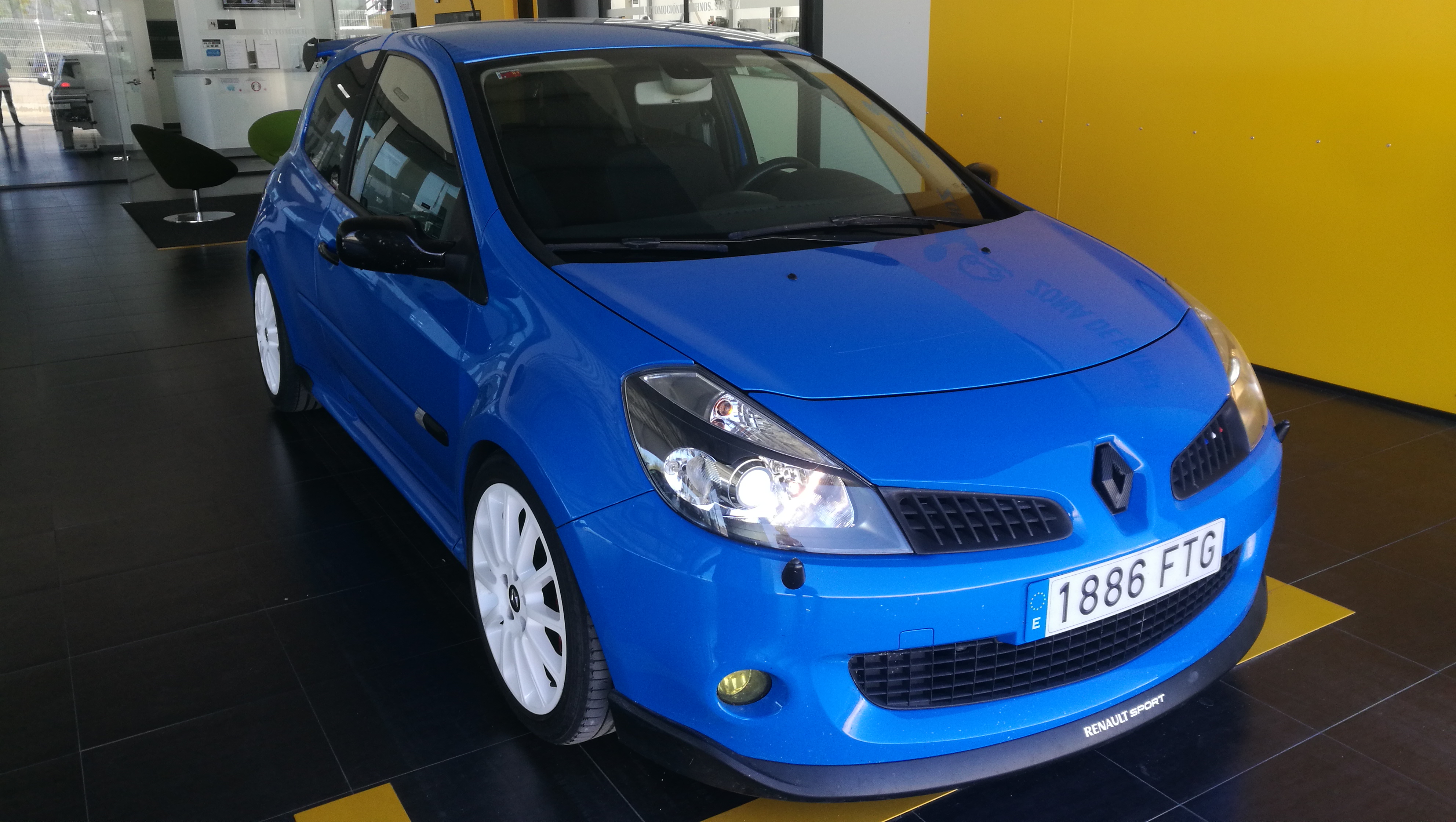 Renault Clio 9990€ - Segunda y ocasión